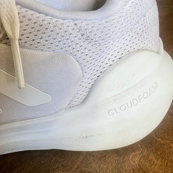 Girls ADIDAS Cloudfoam Tennis Shoes - Picture 8 of 8